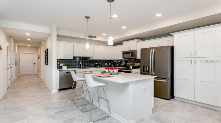 KISSIMMEE, Florida 34746, 2 Bedrooms Bedrooms, ,2 BathroomsBathrooms,Residential,For Sale,PARADOX,0,MFRS5138994