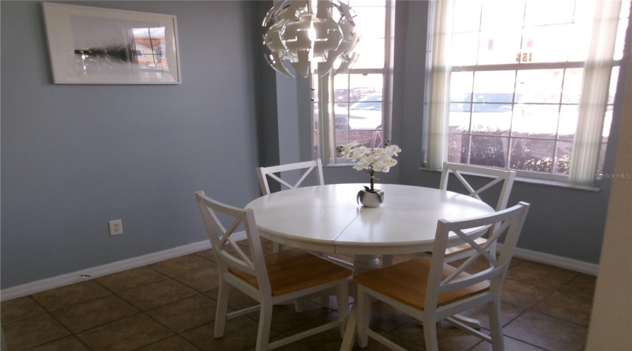 Dining area next of kitchen area