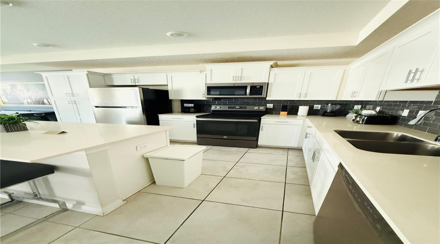 KISSIMMEE, Florida 34746, 2 Bedrooms Bedrooms, ,2 BathroomsBathrooms,Residential,For Sale,CLOCK TOWER,0,MFRO6358933