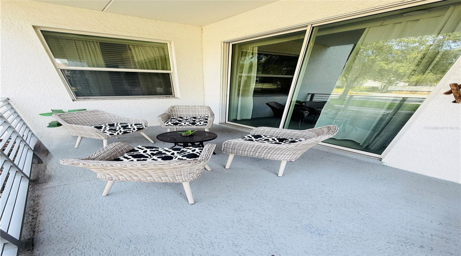 KISSIMMEE, Florida 34746, 2 Bedrooms Bedrooms, ,2 BathroomsBathrooms,Residential,For Sale,CLOCK TOWER,0,MFRO6358933