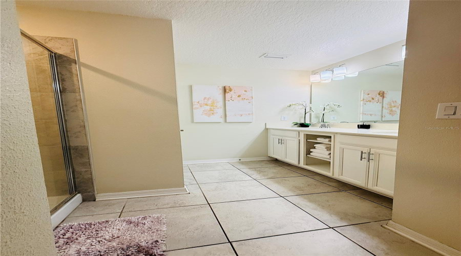 KISSIMMEE, Florida 34746, 2 Bedrooms Bedrooms, ,2 BathroomsBathrooms,Residential,For Sale,CLOCK TOWER,0,MFRO6358933