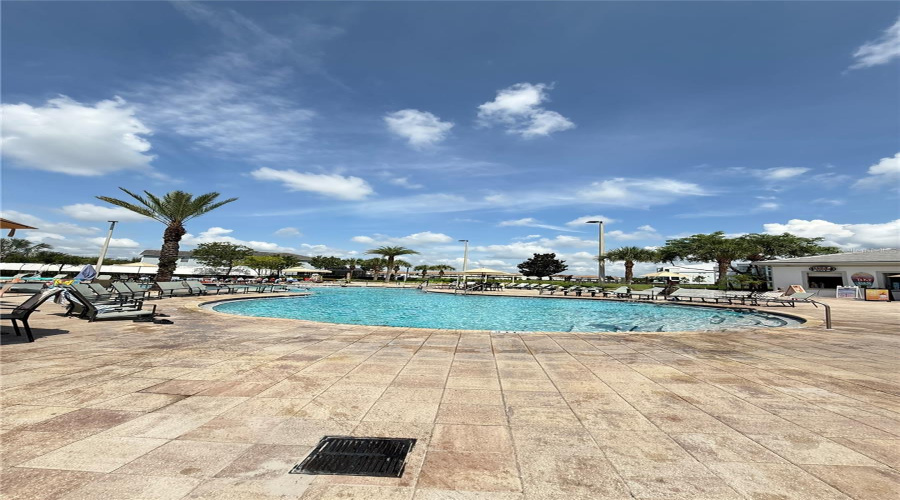 KISSIMMEE, Florida 34746, 2 Bedrooms Bedrooms, ,2 BathroomsBathrooms,Residential,For Sale,CLOCK TOWER,0,MFRO6358933