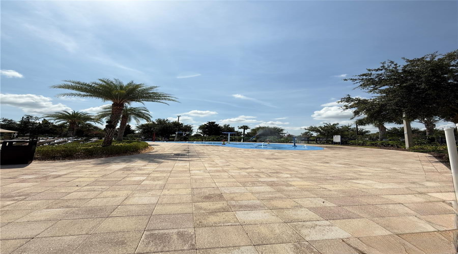 KISSIMMEE, Florida 34746, 2 Bedrooms Bedrooms, ,2 BathroomsBathrooms,Residential,For Sale,CLOCK TOWER,0,MFRO6358933