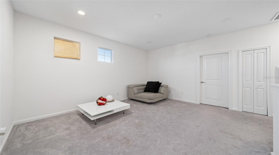 DAVENPORT, Florida 33837, 4 Bedrooms Bedrooms, ,3 BathroomsBathrooms,Residential,For Sale,YORKDALE,0,MFRS5138472