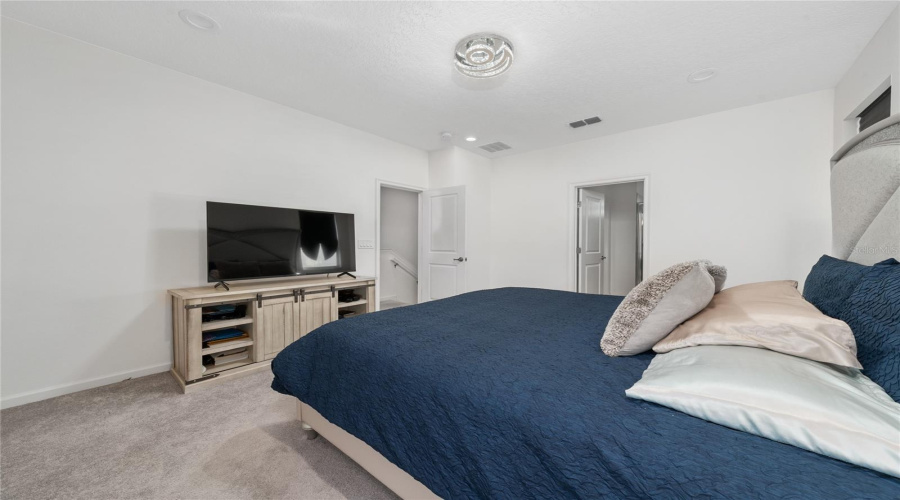 DAVENPORT, Florida 33837, 4 Bedrooms Bedrooms, ,3 BathroomsBathrooms,Residential,For Sale,YORKDALE,0,MFRS5138472