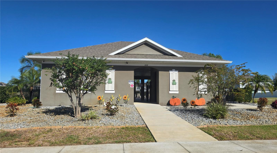 DAVENPORT, Florida 33837, 4 Bedrooms Bedrooms, ,3 BathroomsBathrooms,Residential,For Sale,YORKDALE,0,MFRS5138472