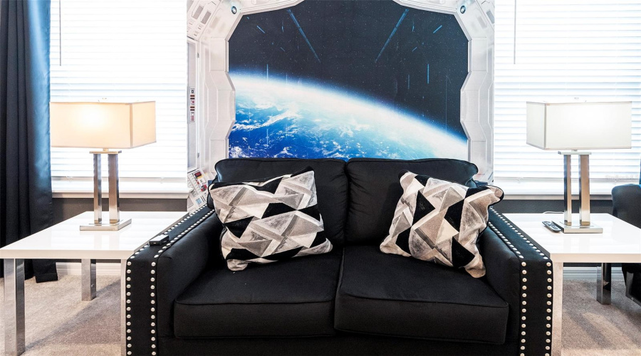 DAVENPORT, Florida 33897, 7 Bedrooms Bedrooms, ,5 BathroomsBathrooms,Residential,For Sale,LILAC,0,MFRO6362758