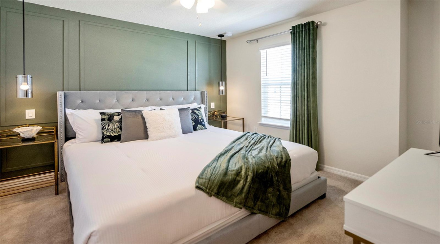 DAVENPORT, Florida 33897, 7 Bedrooms Bedrooms, ,5 BathroomsBathrooms,Residential,For Sale,LILAC,0,MFRO6362758