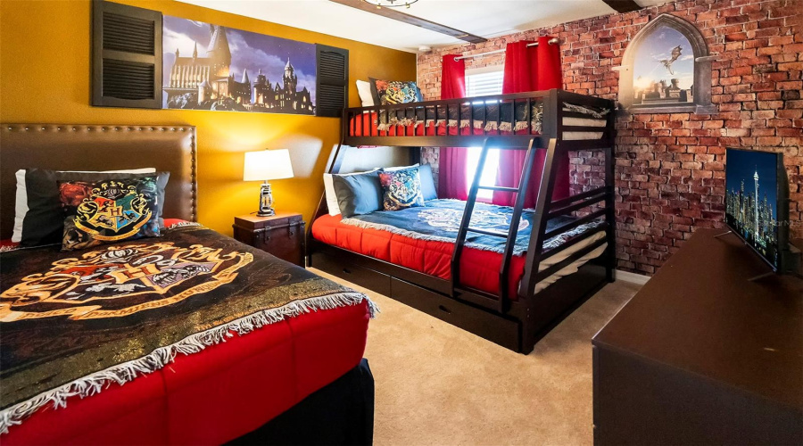 DAVENPORT, Florida 33897, 7 Bedrooms Bedrooms, ,5 BathroomsBathrooms,Residential,For Sale,LILAC,0,MFRO6362758