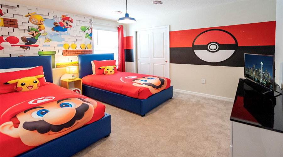 DAVENPORT, Florida 33897, 7 Bedrooms Bedrooms, ,5 BathroomsBathrooms,Residential,For Sale,LILAC,0,MFRO6362758