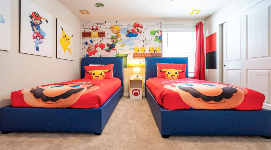 DAVENPORT, Florida 33897, 7 Bedrooms Bedrooms, ,5 BathroomsBathrooms,Residential,For Sale,LILAC,0,MFRO6362758