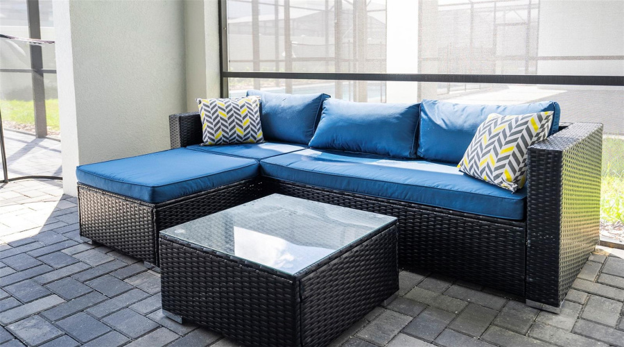 DAVENPORT, Florida 33897, 7 Bedrooms Bedrooms, ,5 BathroomsBathrooms,Residential,For Sale,LILAC,0,MFRO6362758