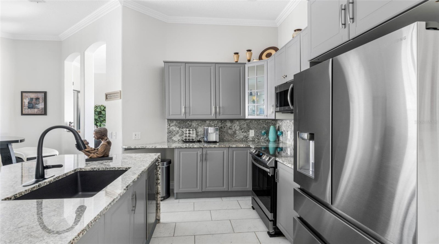 KISSIMMEE, Florida 34746, 4 Bedrooms Bedrooms, ,3 BathroomsBathrooms,Residential,For Sale,WINDWARD OAKS,0,MFRO6361300