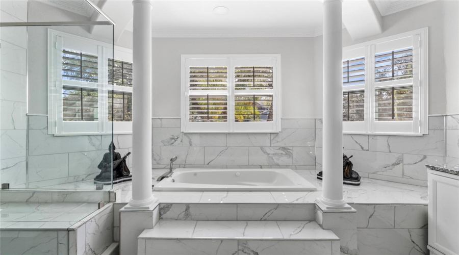 KISSIMMEE, Florida 34746, 4 Bedrooms Bedrooms, ,3 BathroomsBathrooms,Residential,For Sale,WINDWARD OAKS,0,MFRO6361300