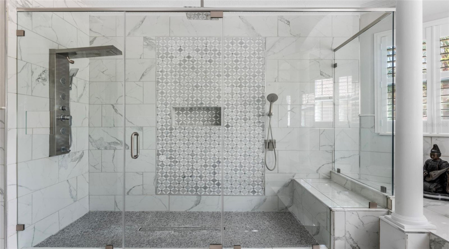 KISSIMMEE, Florida 34746, 4 Bedrooms Bedrooms, ,3 BathroomsBathrooms,Residential,For Sale,WINDWARD OAKS,0,MFRO6361300