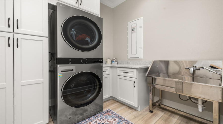 CELEBRATION, Florida 34747, 7 Bedrooms Bedrooms, ,5 BathroomsBathrooms,Residential,For Sale,ESTUARY LAKE,0,MFRS5139156