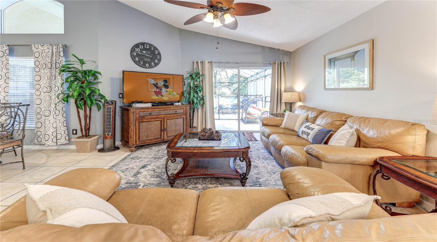 KISSIMMEE, Florida 34746, 4 Bedrooms Bedrooms, ,2 BathroomsBathrooms,Residential,For Sale,HIDEAWAY BEACH,0,MFRS5139158