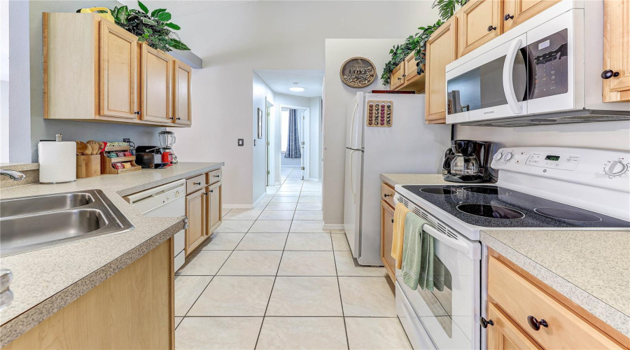 KISSIMMEE, Florida 34746, 4 Bedrooms Bedrooms, ,2 BathroomsBathrooms,Residential,For Sale,HIDEAWAY BEACH,0,MFRS5139158