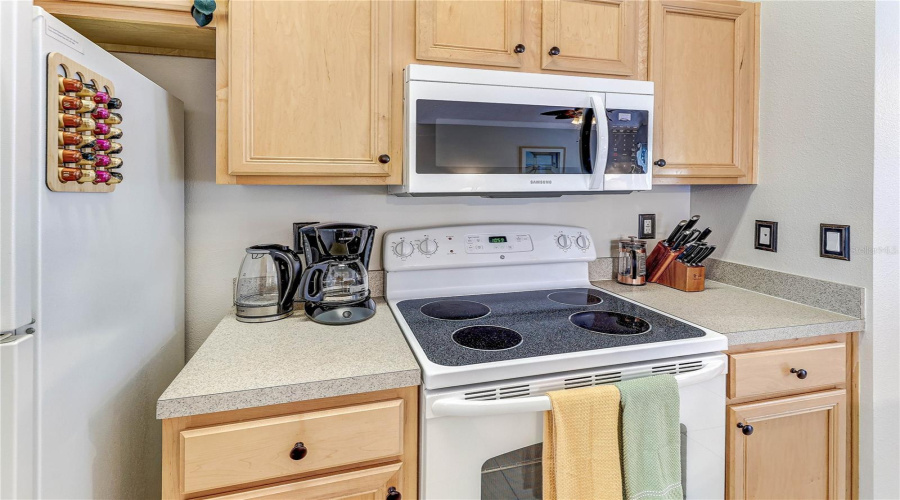 KISSIMMEE, Florida 34746, 4 Bedrooms Bedrooms, ,2 BathroomsBathrooms,Residential,For Sale,HIDEAWAY BEACH,0,MFRS5139158