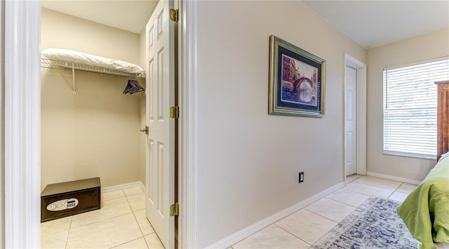 KISSIMMEE, Florida 34746, 4 Bedrooms Bedrooms, ,2 BathroomsBathrooms,Residential,For Sale,HIDEAWAY BEACH,0,MFRS5139158