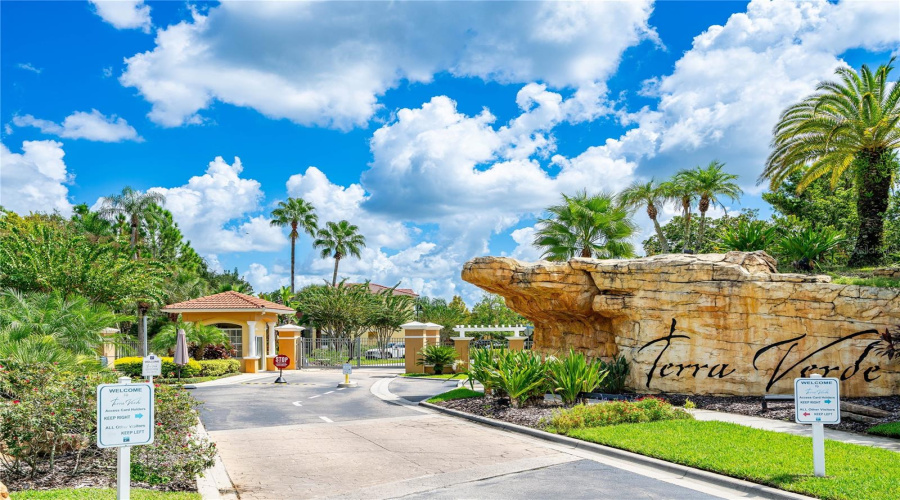 KISSIMMEE, Florida 34746, 4 Bedrooms Bedrooms, ,2 BathroomsBathrooms,Residential,For Sale,HIDEAWAY BEACH,0,MFRS5139158