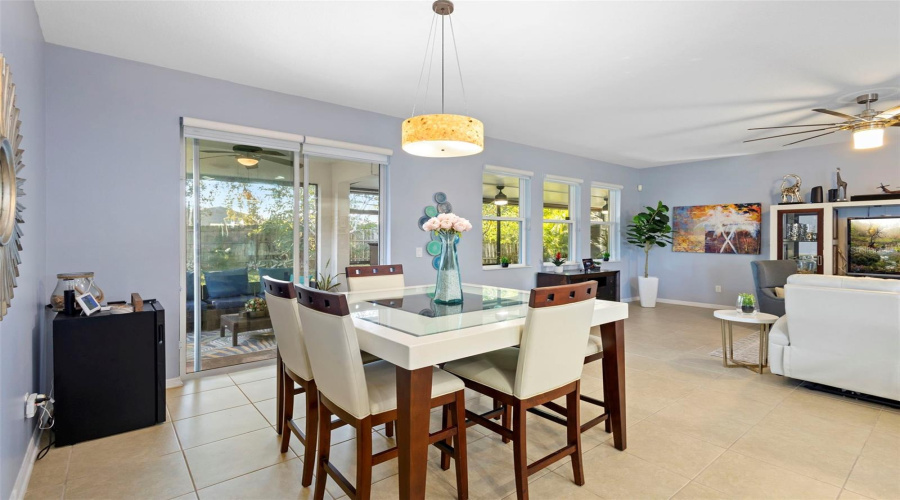 DAVENPORT, Florida 33837, 4 Bedrooms Bedrooms, ,2 BathroomsBathrooms,Residential,For Sale,BRIDGEFORD CROSSING,0,MFRS5139136