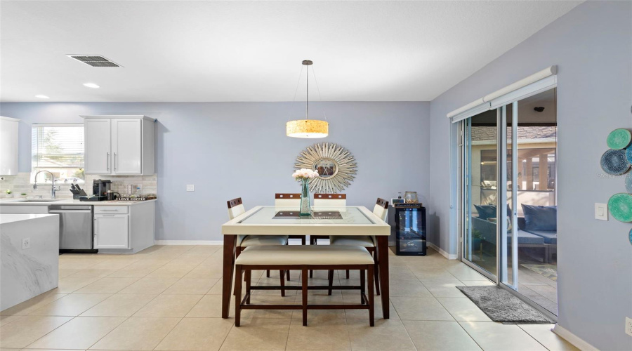 DAVENPORT, Florida 33837, 4 Bedrooms Bedrooms, ,2 BathroomsBathrooms,Residential,For Sale,BRIDGEFORD CROSSING,0,MFRS5139136