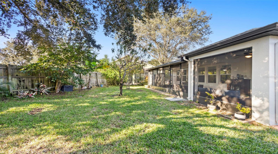 DAVENPORT, Florida 33837, 4 Bedrooms Bedrooms, ,2 BathroomsBathrooms,Residential,For Sale,BRIDGEFORD CROSSING,0,MFRS5139136