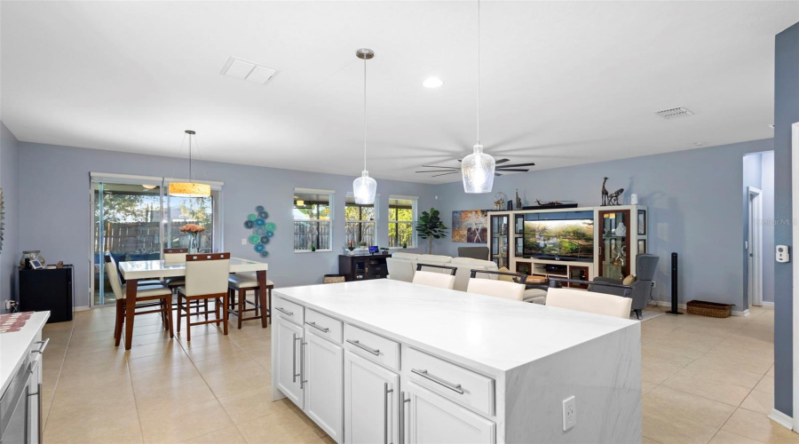 DAVENPORT, Florida 33837, 4 Bedrooms Bedrooms, ,2 BathroomsBathrooms,Residential,For Sale,BRIDGEFORD CROSSING,0,MFRS5139136