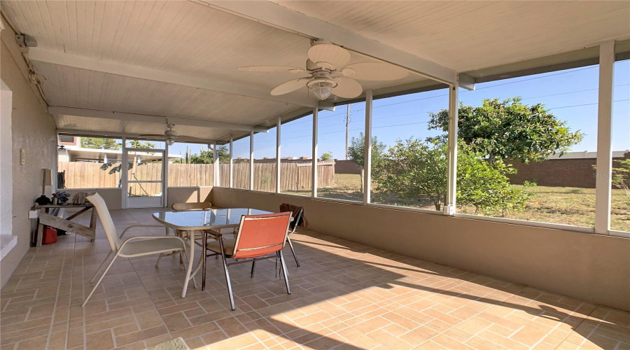 DAVENPORT, Florida 33897, 4 Bedrooms Bedrooms, ,2 BathroomsBathrooms,Residential,For Sale,HALSTEAD,0,MFRS5138446