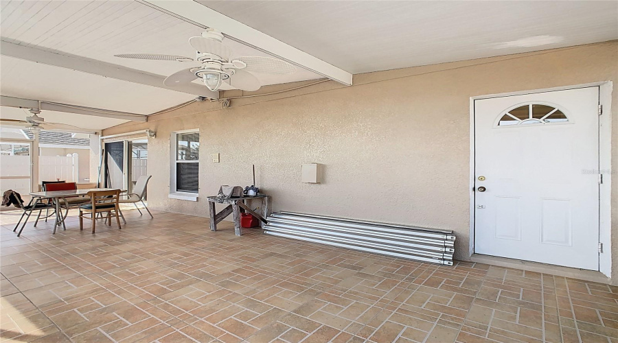 DAVENPORT, Florida 33897, 4 Bedrooms Bedrooms, ,2 BathroomsBathrooms,Residential,For Sale,HALSTEAD,0,MFRS5138446