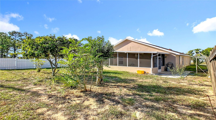 DAVENPORT, Florida 33897, 4 Bedrooms Bedrooms, ,2 BathroomsBathrooms,Residential,For Sale,HALSTEAD,0,MFRS5138446