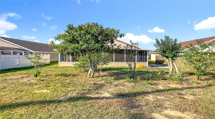 DAVENPORT, Florida 33897, 4 Bedrooms Bedrooms, ,2 BathroomsBathrooms,Residential,For Sale,HALSTEAD,0,MFRS5138446