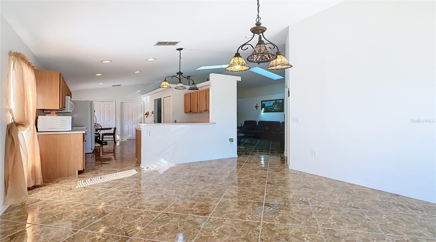 DAVENPORT, Florida 33897, 4 Bedrooms Bedrooms, ,2 BathroomsBathrooms,Residential,For Sale,HALSTEAD,0,MFRS5138446