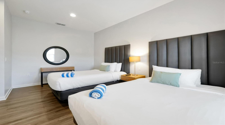 KISSIMMEE, Florida 34746, 2 Bedrooms Bedrooms, ,2 BathroomsBathrooms,Residential,For Sale,BUGATTI,0,MFRO6354323