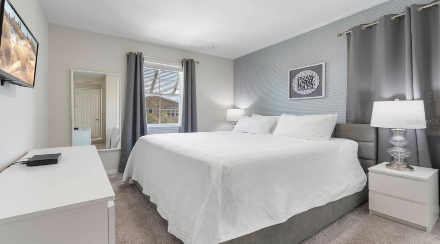 KISSIMMEE, Florida 34747, 9 Bedrooms Bedrooms, ,6 BathroomsBathrooms,Residential,For Sale,SUNSHINE RIDGE,0,MFRO6363130