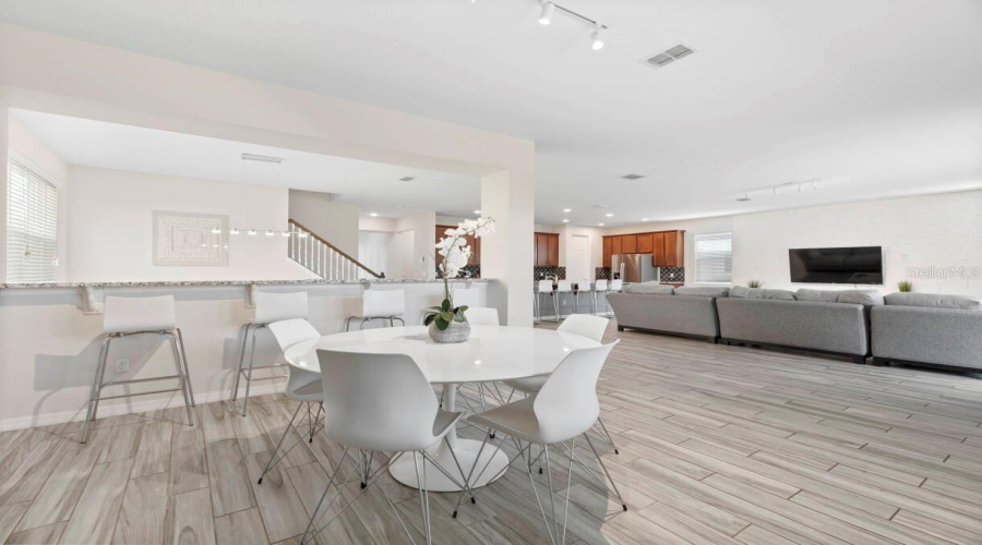 KISSIMMEE, Florida 34747, 9 Bedrooms Bedrooms, ,6 BathroomsBathrooms,Residential,For Sale,SUNSHINE RIDGE,0,MFRO6363130