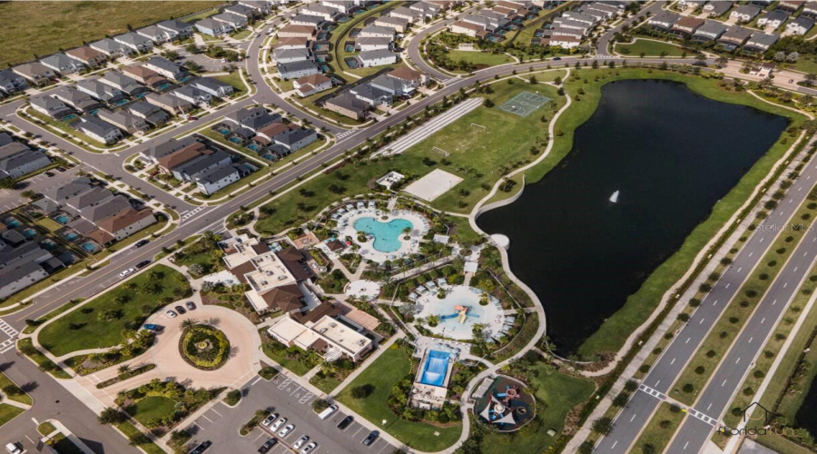 KISSIMMEE, Florida 34747, 9 Bedrooms Bedrooms, ,6 BathroomsBathrooms,Residential,For Sale,SUNSHINE RIDGE,0,MFRO6363130