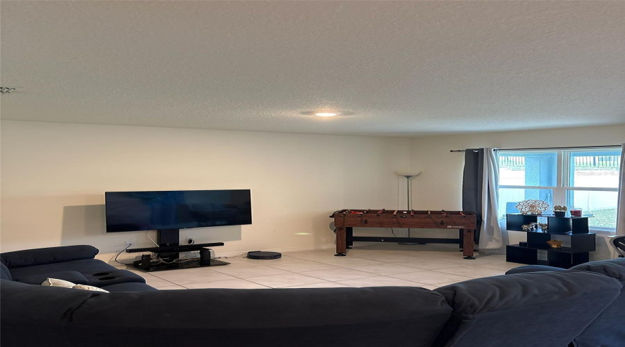 DAVENPORT, Florida 33837, 3 Bedrooms Bedrooms, ,2 BathroomsBathrooms,Residential,For Sale,CHICKASAW,0,MFRS5138625