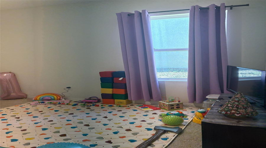 DAVENPORT, Florida 33837, 3 Bedrooms Bedrooms, ,2 BathroomsBathrooms,Residential,For Sale,CHICKASAW,0,MFRS5138625