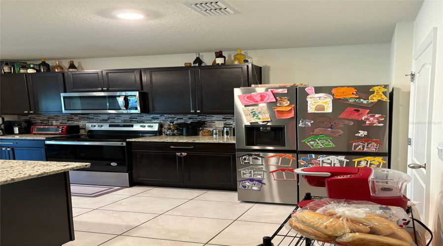 DAVENPORT, Florida 33837, 3 Bedrooms Bedrooms, ,2 BathroomsBathrooms,Residential,For Sale,CHICKASAW,0,MFRS5138625