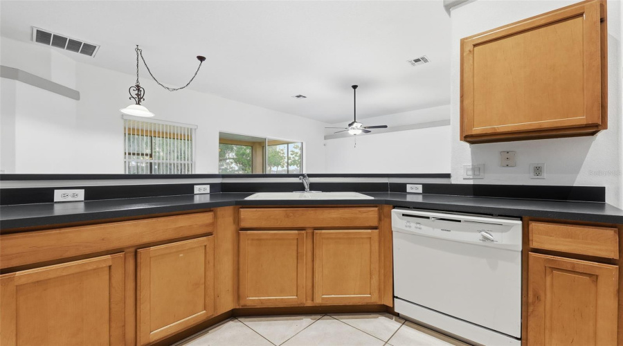 KISSIMMEE, Florida 34746, 3 Bedrooms Bedrooms, ,2 BathroomsBathrooms,Residential,For Sale,EAGLEVIEW,0,MFRO6363152