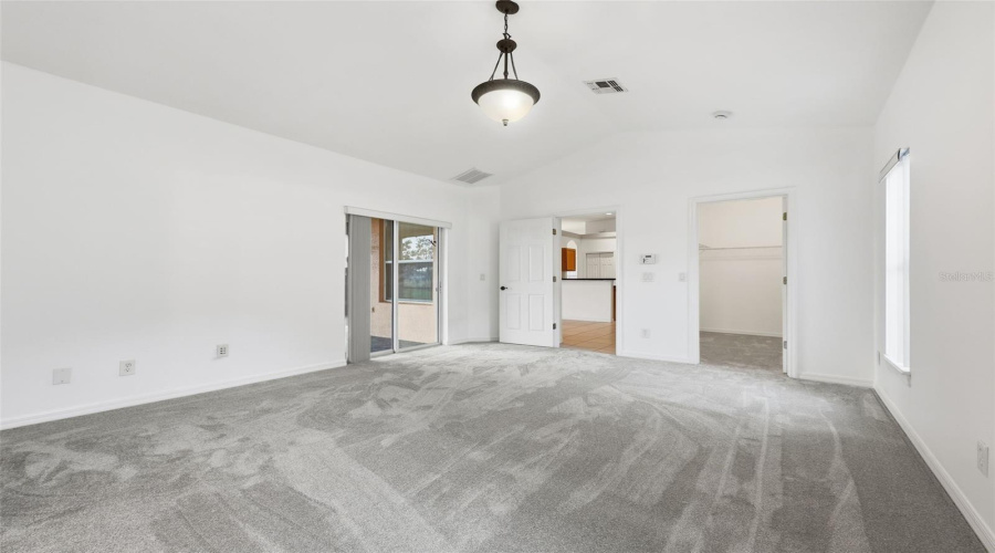 KISSIMMEE, Florida 34746, 3 Bedrooms Bedrooms, ,2 BathroomsBathrooms,Residential,For Sale,EAGLEVIEW,0,MFRO6363152