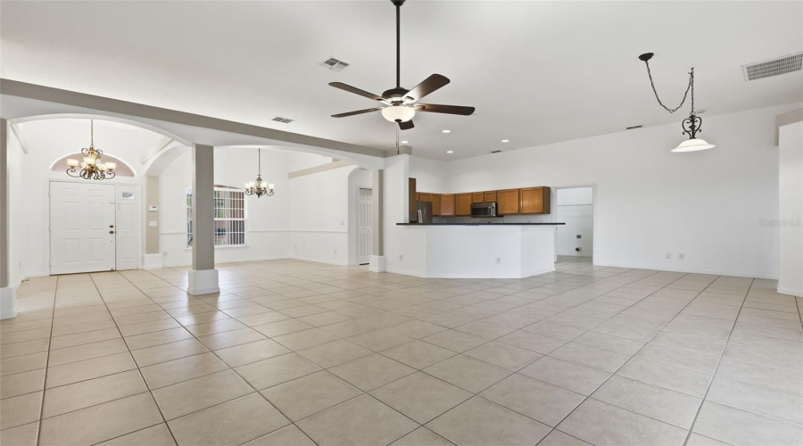 KISSIMMEE, Florida 34746, 3 Bedrooms Bedrooms, ,2 BathroomsBathrooms,Residential,For Sale,EAGLEVIEW,0,MFRO6363152