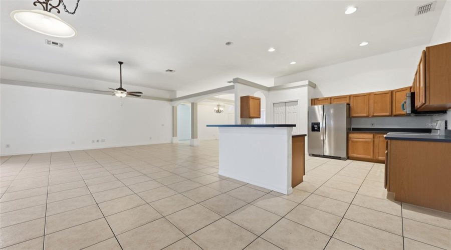 KISSIMMEE, Florida 34746, 3 Bedrooms Bedrooms, ,2 BathroomsBathrooms,Residential,For Sale,EAGLEVIEW,0,MFRO6363152