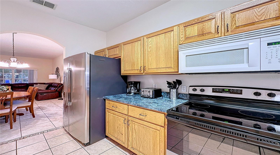 KISSIMMEE, Florida 34746, 5 Bedrooms Bedrooms, ,3 BathroomsBathrooms,Residential,For Sale,CUMBRIAN LAKES,0,MFRG5104929