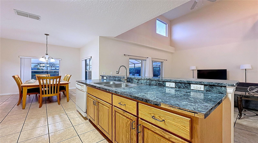 KISSIMMEE, Florida 34746, 5 Bedrooms Bedrooms, ,3 BathroomsBathrooms,Residential,For Sale,CUMBRIAN LAKES,0,MFRG5104929