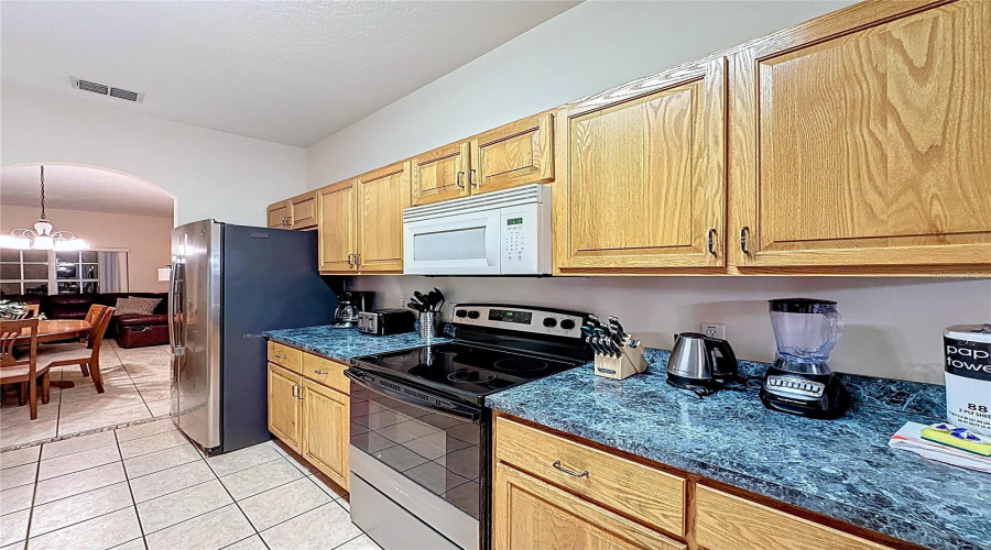 KISSIMMEE, Florida 34746, 5 Bedrooms Bedrooms, ,3 BathroomsBathrooms,Residential,For Sale,CUMBRIAN LAKES,0,MFRG5104929