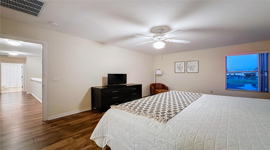 KISSIMMEE, Florida 34746, 5 Bedrooms Bedrooms, ,3 BathroomsBathrooms,Residential,For Sale,CUMBRIAN LAKES,0,MFRG5104929