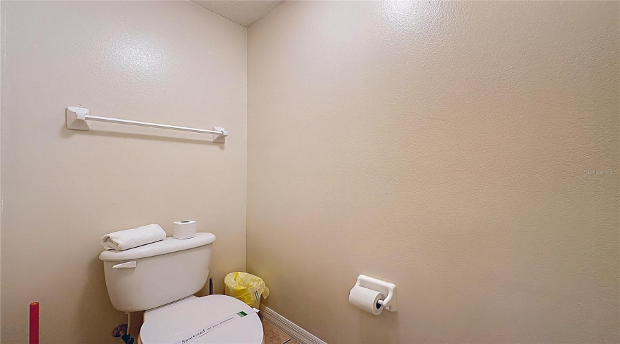 KISSIMMEE, Florida 34746, 5 Bedrooms Bedrooms, ,3 BathroomsBathrooms,Residential,For Sale,CUMBRIAN LAKES,0,MFRG5104929